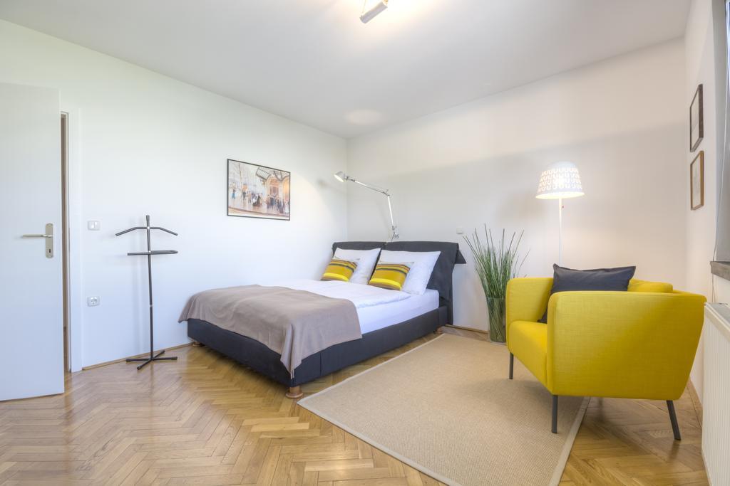 Apartments Fine Ziherlova Liubliana Habitación foto
