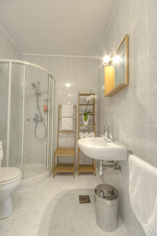 Apartments Fine Ziherlova Liubliana Habitación foto